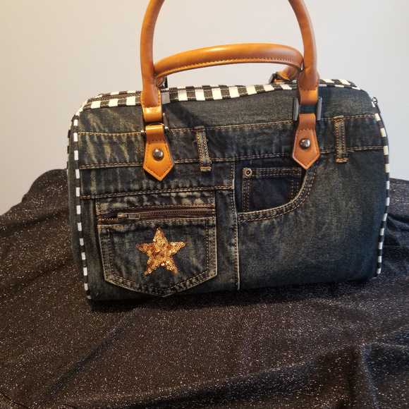 Nichole Lee Purse - Picture 2 of 3